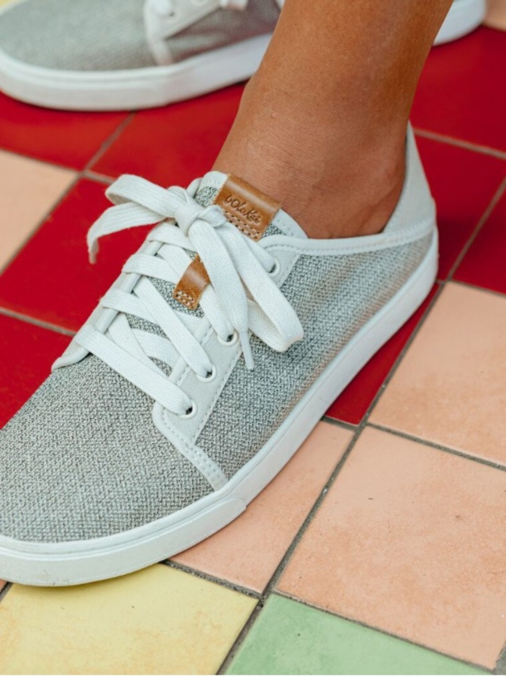 Olukai size 7 (EU37) Casual Women's Grey Canvas Lace-Up Sneakers boat shoes